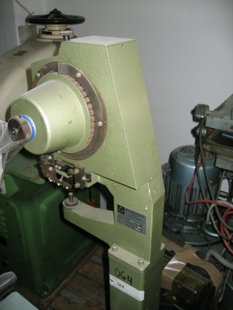 SCHAEFFER HOMBERG Typ SH 70 F foot driven riveting machine for setting tubular rivets with target device, 150 mm working radius