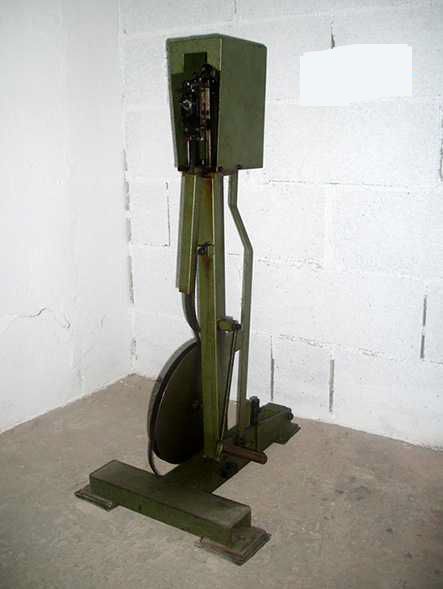 MÜLLER & KURTH Typ 185 P loop fastening machine mechanical driven