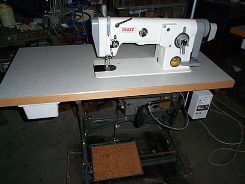 PFAFF Kl. 418-6/01 high speed zig zag sewing machine, 10 mm zig zag width, complete on table, general rebuilt