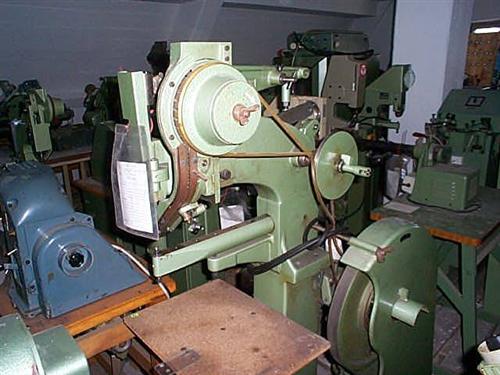 HANG Typ 84 H 350 automatische Nietmaschine mit Motorantrieb, 350 mm Ausladung
