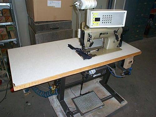 PFAFF Kl. 3811 sewing machine for working in fullness gathering, electronic device, for upholstery or car interior