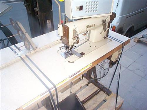 PFAFF Kl. 3811-2/04 Integrated workstation to pre-gather and apply fullness sewing machine for working in fullness gathering, electronic device