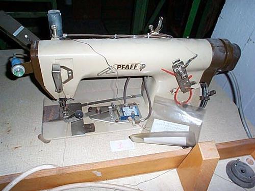 PFAFF Kl. 3821 combined working in fullness and sole sewing machine, with chain stitch sewing head