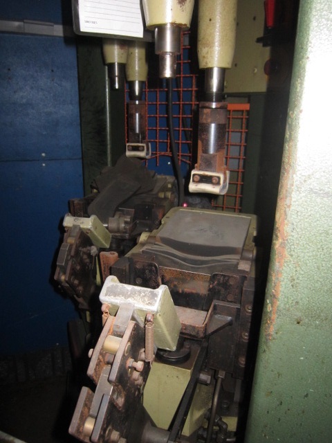 ALBEKO Typ 528 BLA zweistellige hydraulische Sohlenpresse mit Louix XV Einrichtung