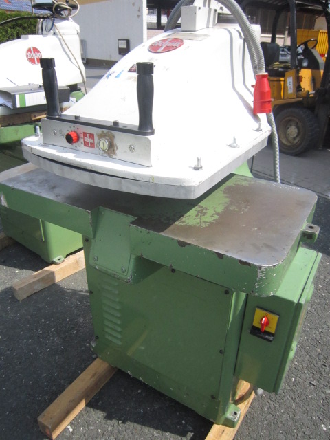 SOLD! SCHÖN Type 8 LEST hydraulic clicking with 22 tons pressure, swing arm 350 mm, cutting surface 900 x 450 mm, stroke  from 5 mm to 150 mm, rebuilt 