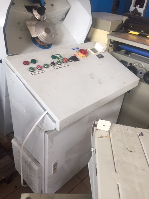 RING Durchlauf-Perforier- und Prägemaschine mit 800 mm Arbeitsbreite  leistungsstarke Perforiermaschine für Materialien und Zuschnitte